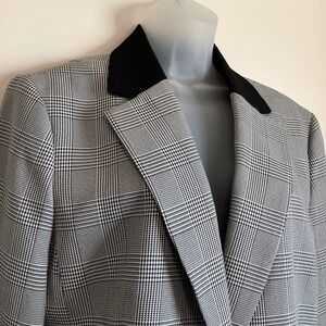 Black Label by Evan-Picone Glen Plaid Blazer Velvet Collar Grey Black Size 18